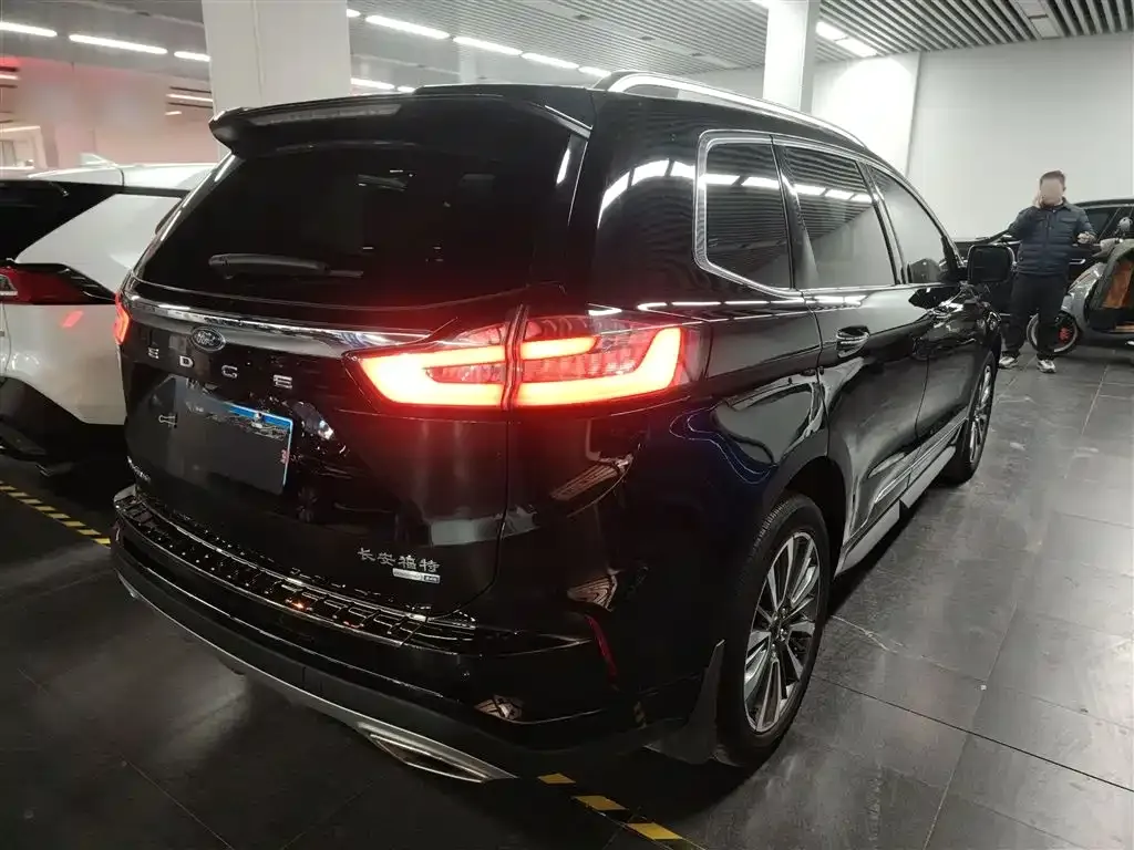 Ford Edge 2021 из CN, фото 7