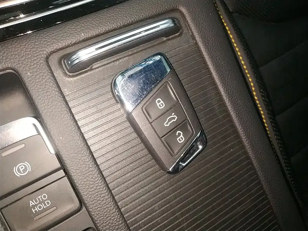 Volkswagen CC 2025 из CN, фото 7