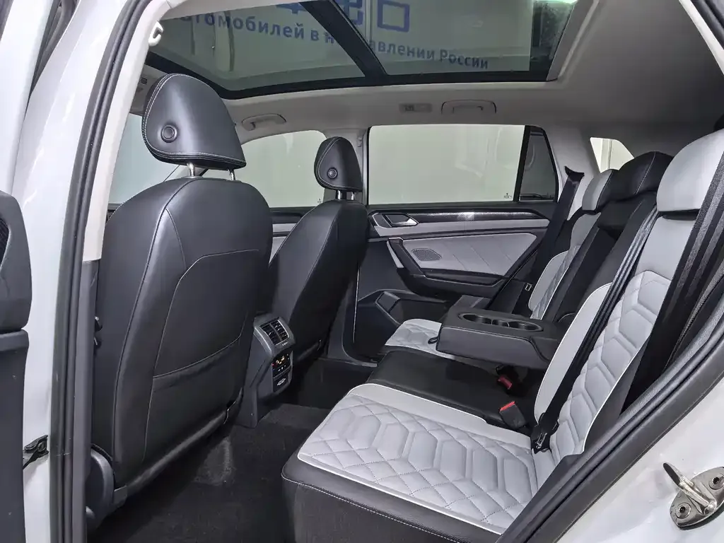 Volkswagen Tayron 2023 из CN, фото 7