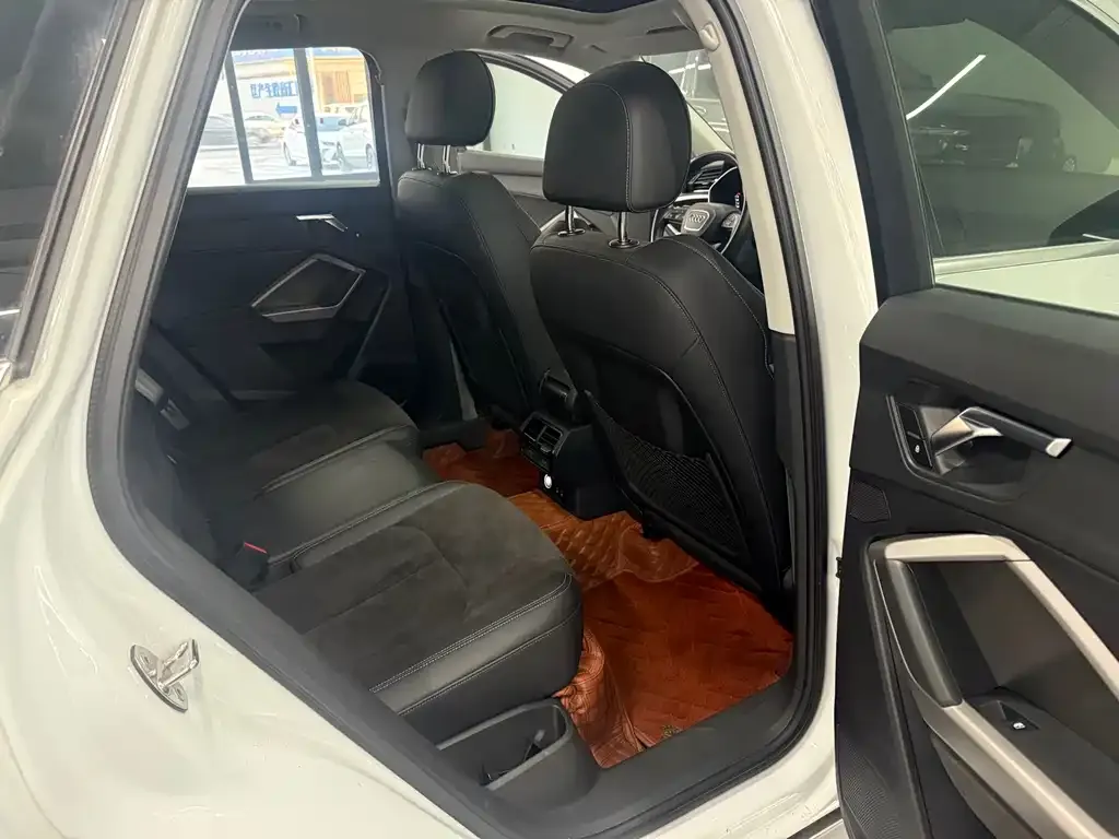 Audi Q3 2022 из CN, фото 9