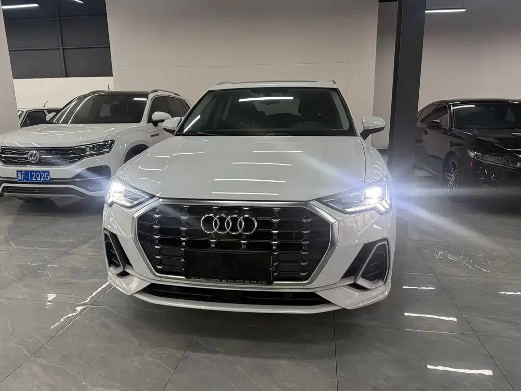 Audi Q3 2022 из CN, фото 7