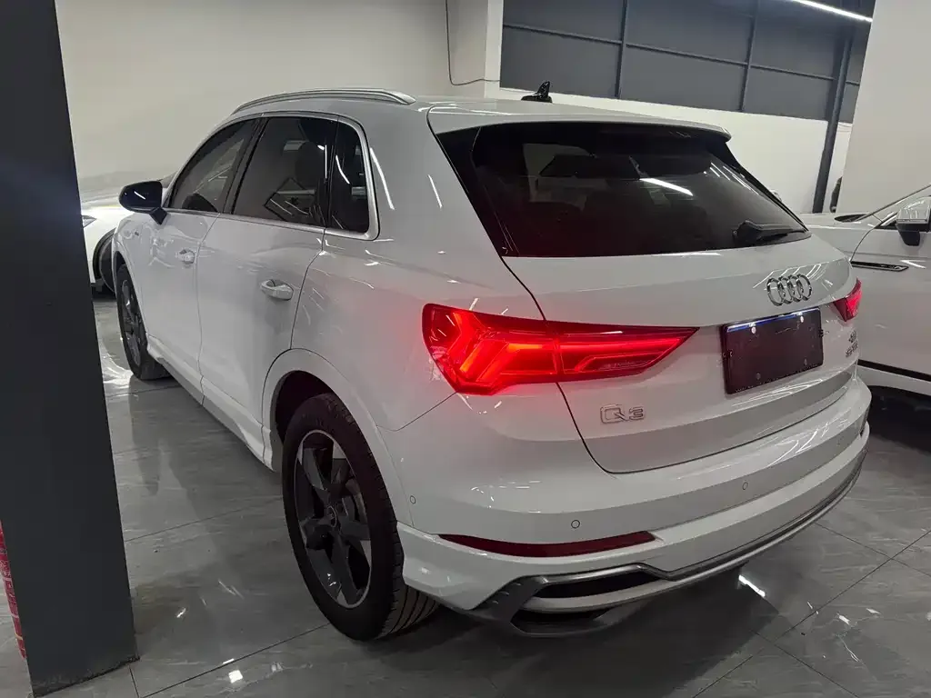 Audi Q3 2022 из CN, фото 6
