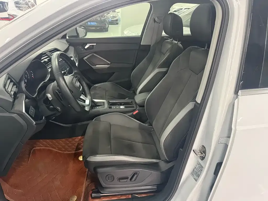 Audi Q3 2022 из CN, фото 10