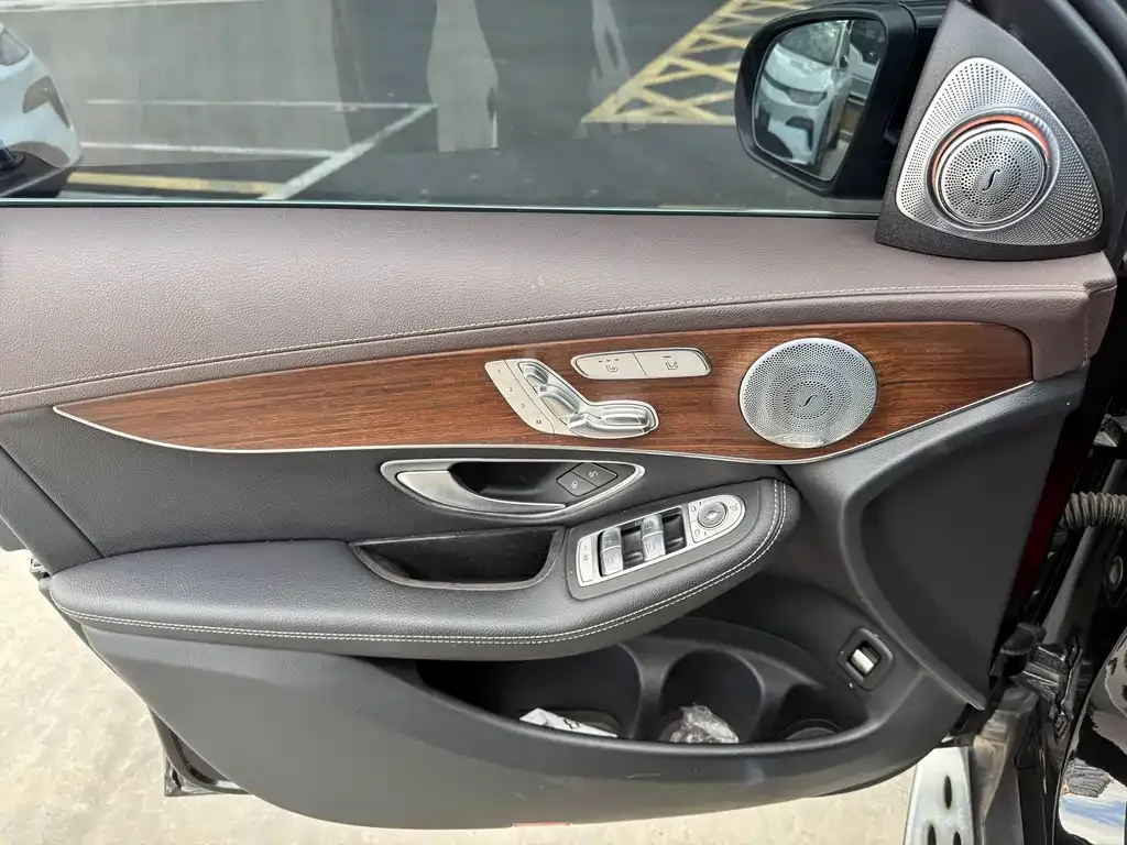 Mercedes-Benz GLC 2021 из CN, фото 2