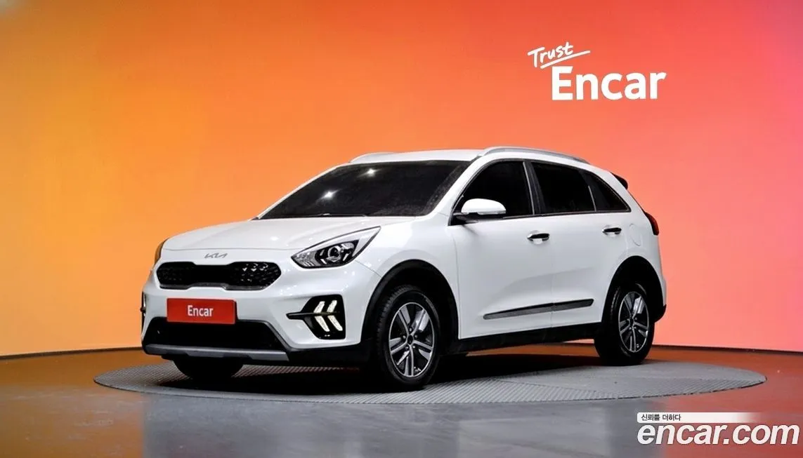 Kia Niro — фото 1