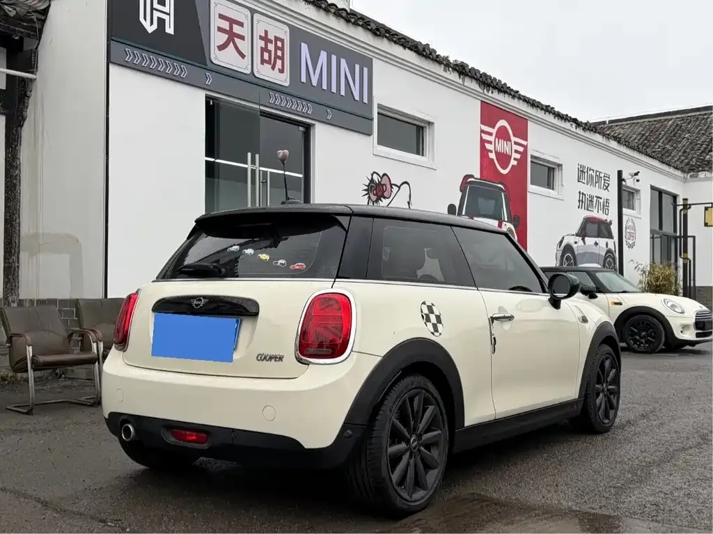 MINI Cooper (3-door) — фото 10