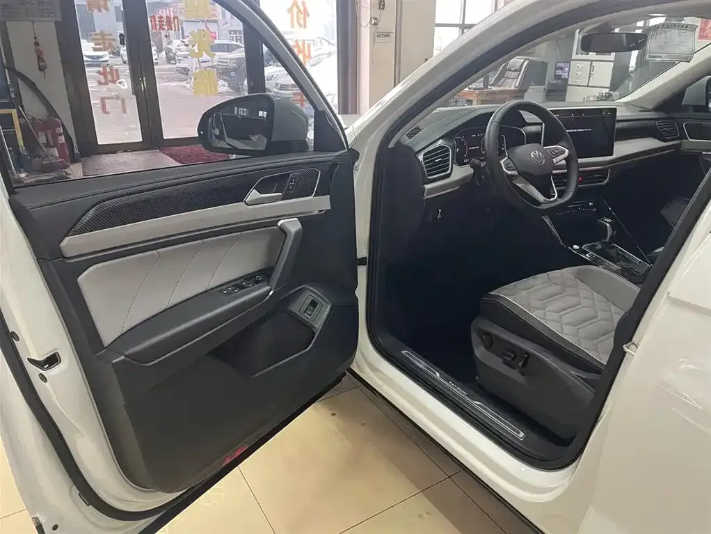 Volkswagen Tayron 2023 из CN, фото 5