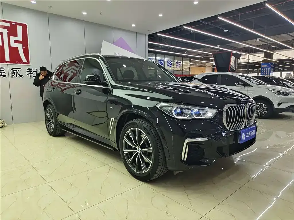 BMW X5 — фото 10