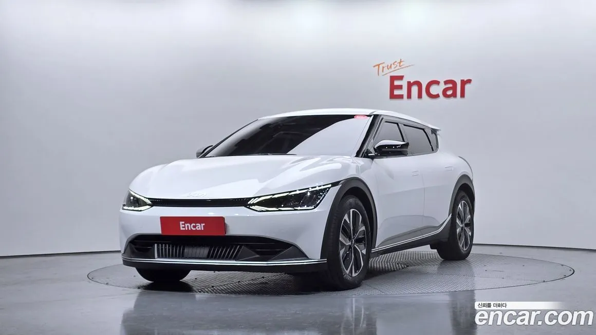 Kia EV6 — фото 1