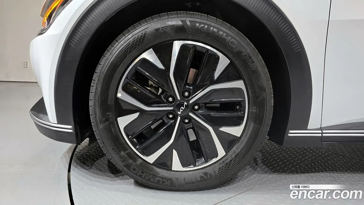 Kia EV6 — фото 3