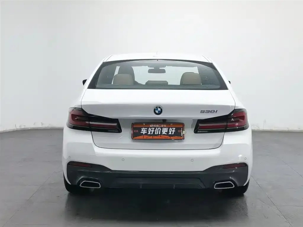BMW 5 Series (Import) — фото 2