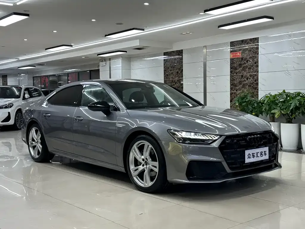 Audi A7L — фото 5