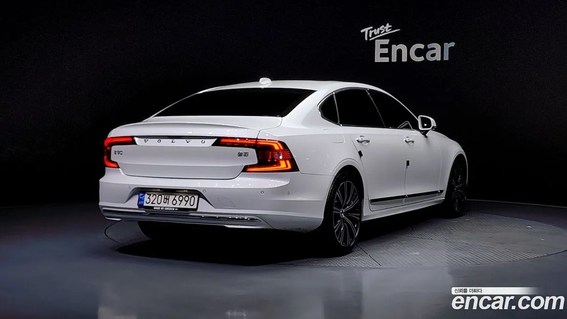 Volvo S90 2022 из KR, фото 3