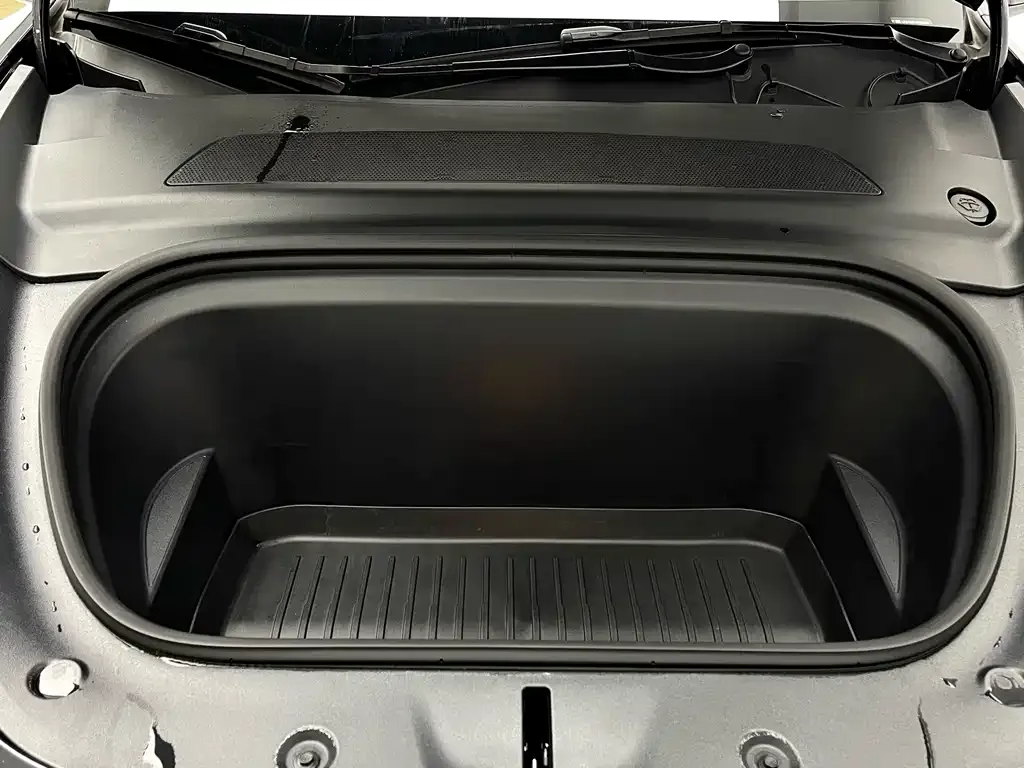 Tesla Model Y 2024 из CN, фото 9