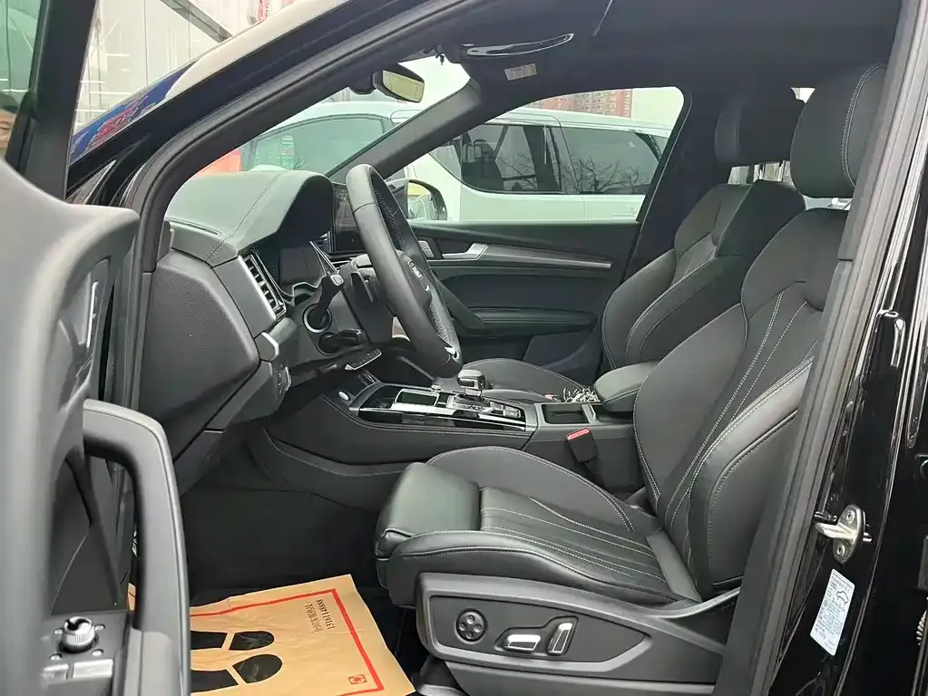 Audi Q5L 2023 из CN, фото 9