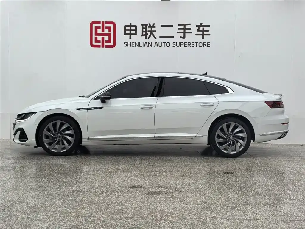 Volkswagen CC 2023 из CN, фото 10