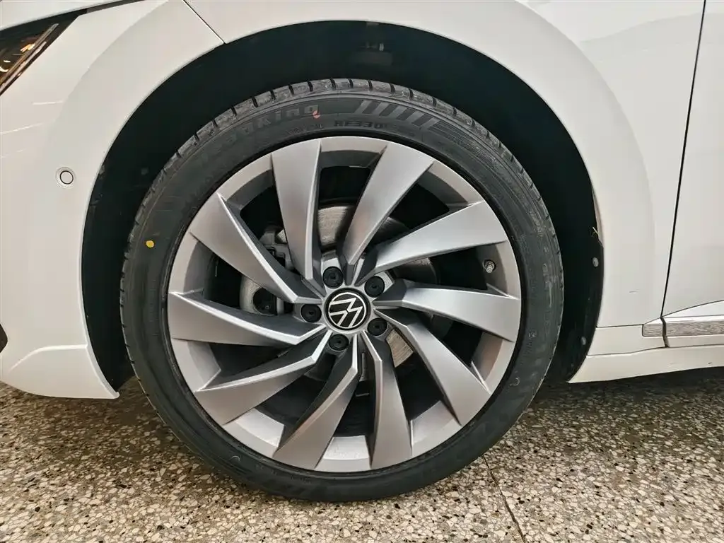 Volkswagen CC 2023 из CN, фото 6