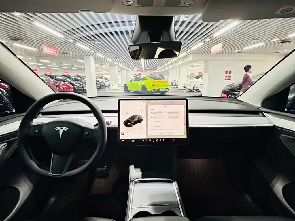 Tesla Model Y 2024 из CN, фото 8