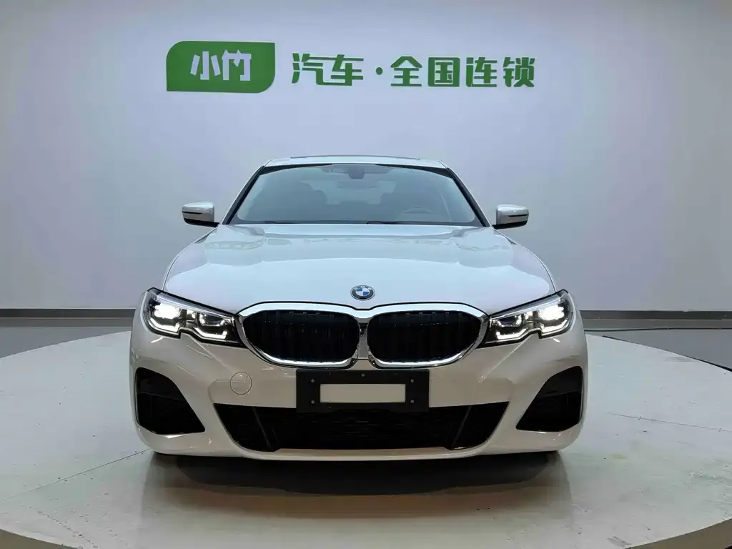 BMW 3 Series 2022 из CN, фото 2