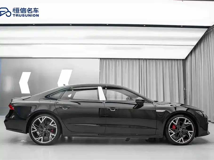 Audi A7L 2024 из CN, фото 8
