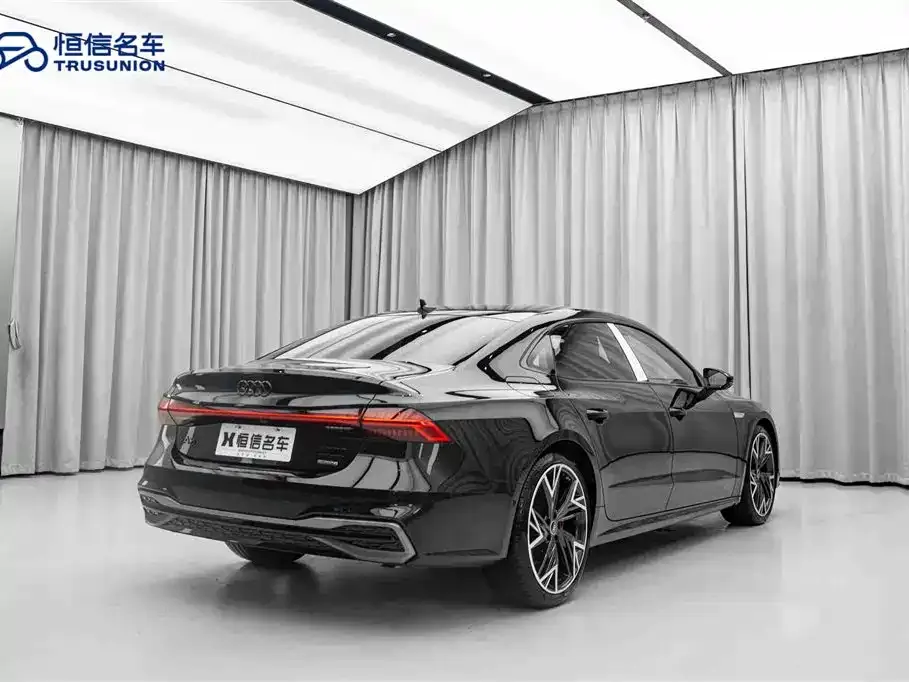 Audi A7L 2024 из CN, фото 7