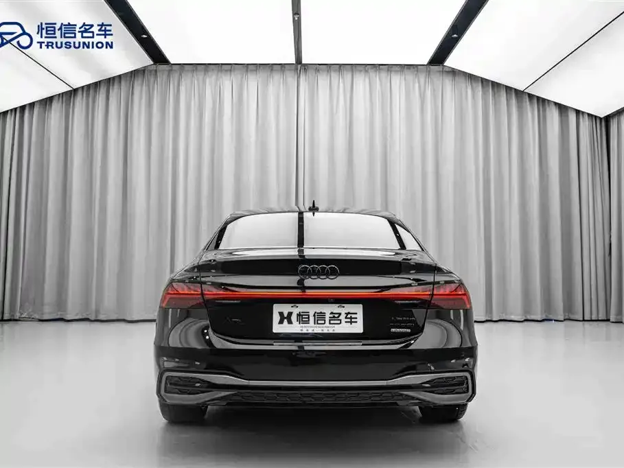 Audi A7L 2024 из CN, фото 6