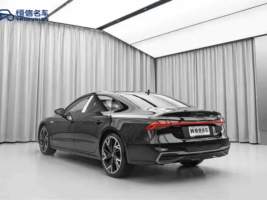 Audi A7L 2024 из CN, фото 4