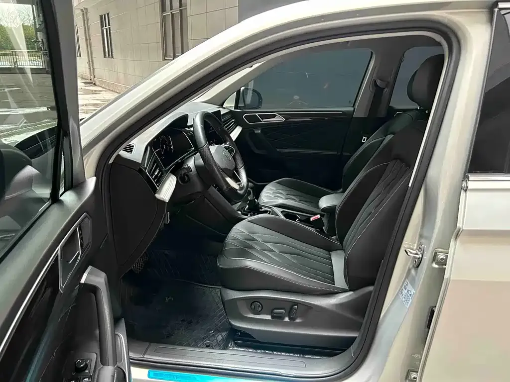Geely Xingyue L 2024 из CN, фото 6