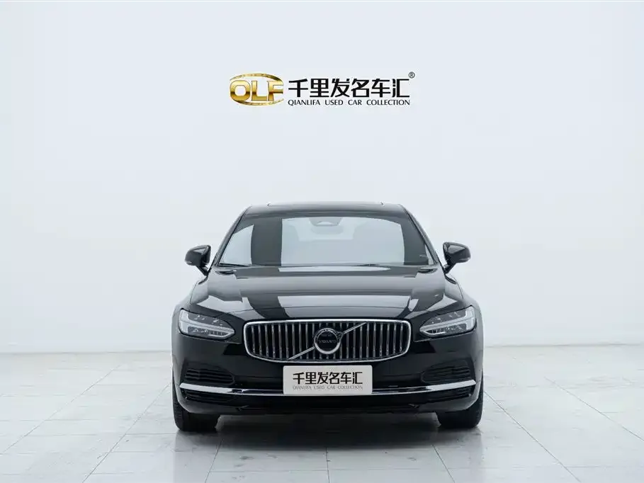 Volvo S90 PHEV 2024 из CN, фото 3
