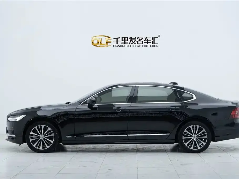Volvo S90 PHEV 2024 из CN, фото 6