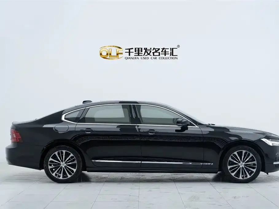 Volvo S90 PHEV 2024 из CN, фото 5