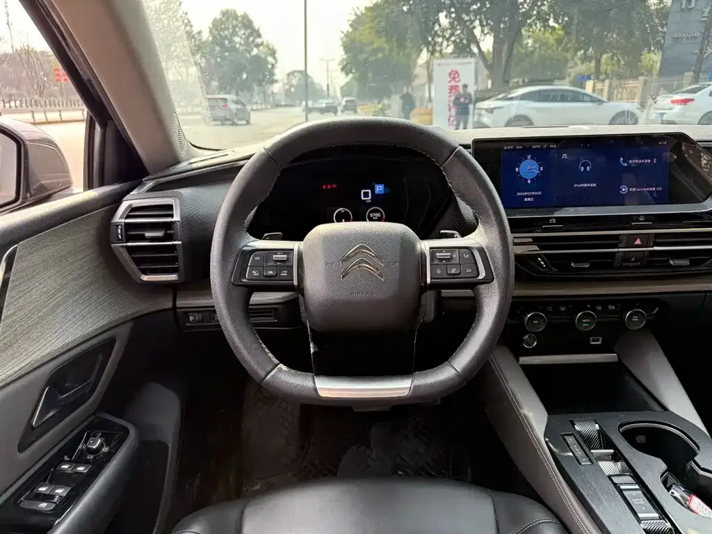 Citroen C5 X 2024 из CN, фото 2