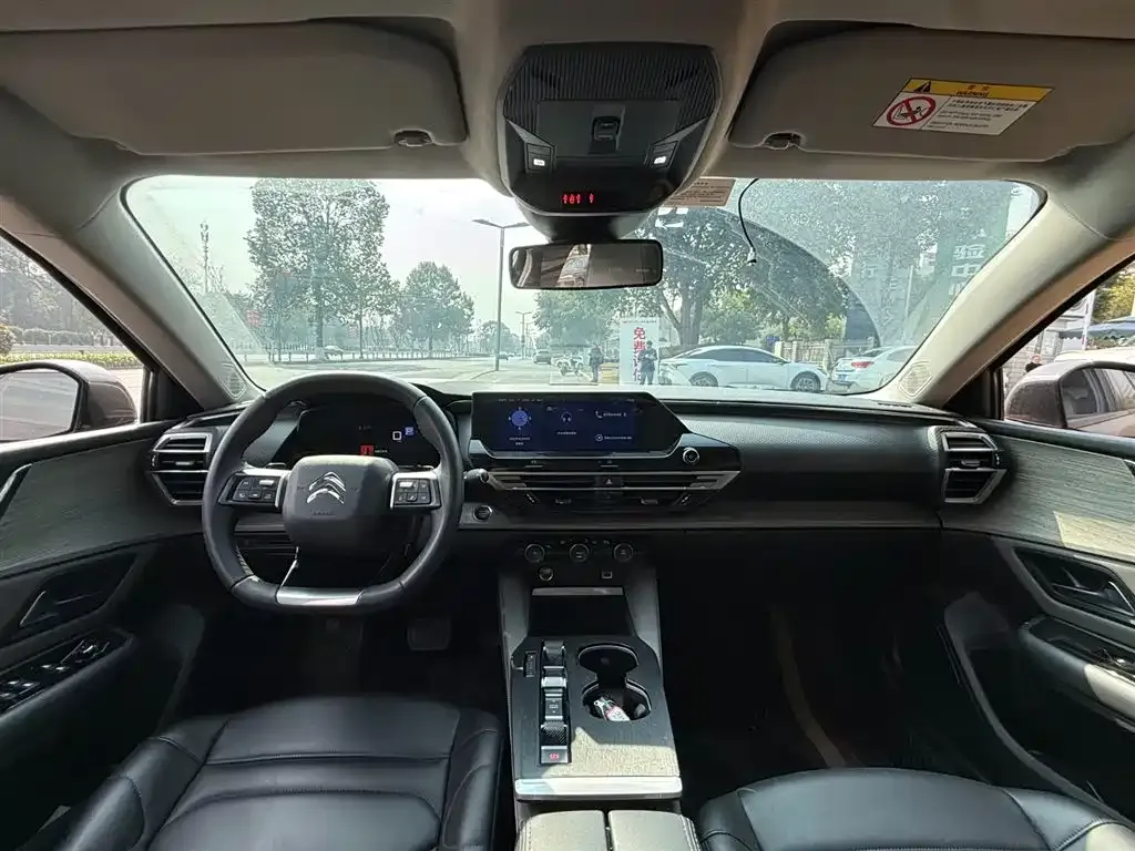 Citroen C5 X 2024 из CN, фото 3