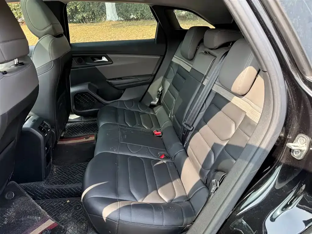Citroen C5 X 2024 из CN, фото 4