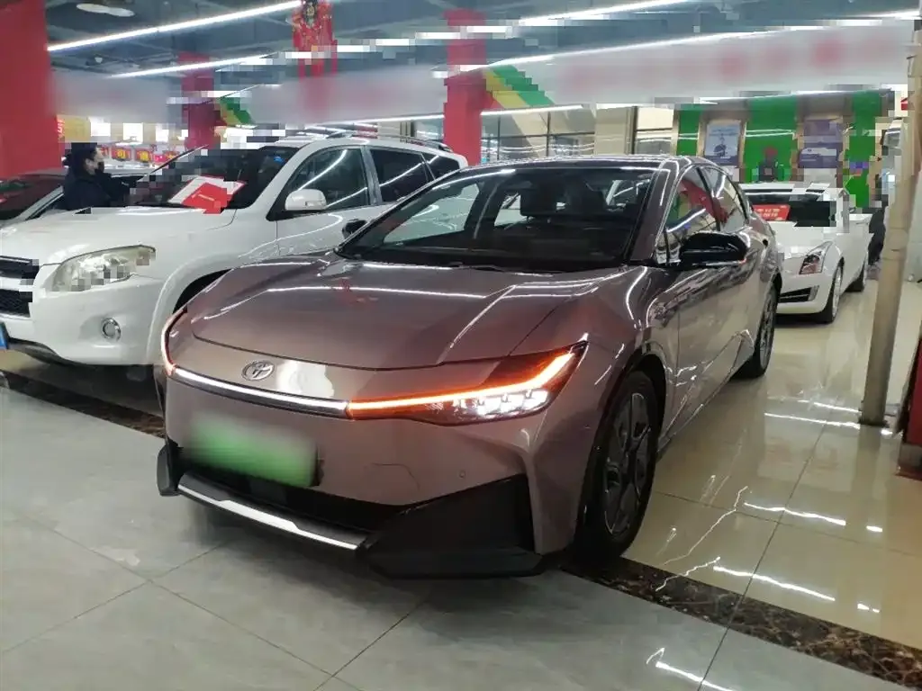 Toyota bZ3 2023 из CN, фото 8