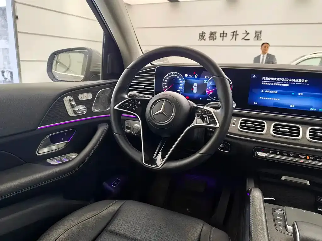 Mercedes-Benz GLE — фото 10