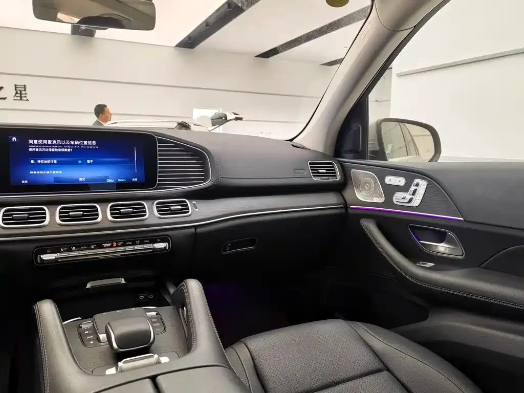 Mercedes-Benz GLE — фото 6
