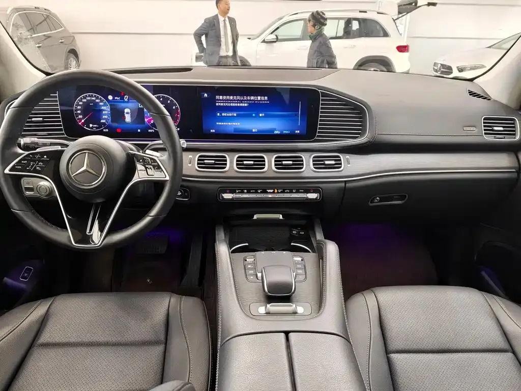 Mercedes-Benz GLE — фото 9