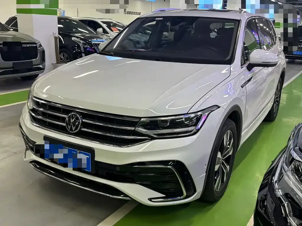 Volkswagen Tiguan L 2022 из CN, фото 1