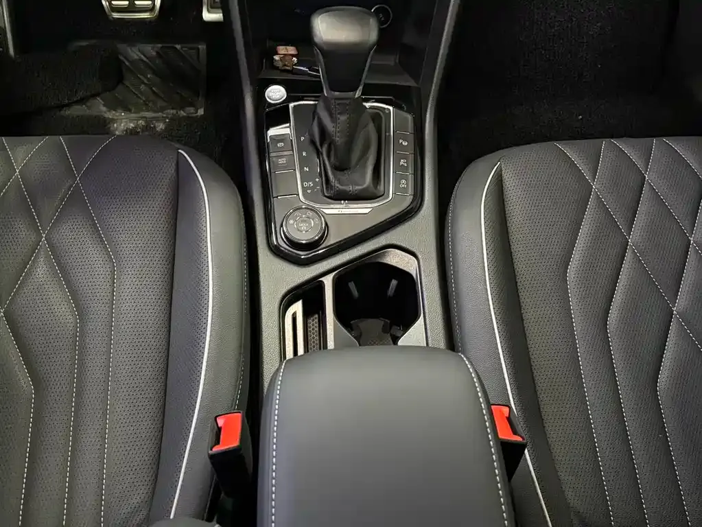 Volkswagen Tiguan L 2022 из CN, фото 10