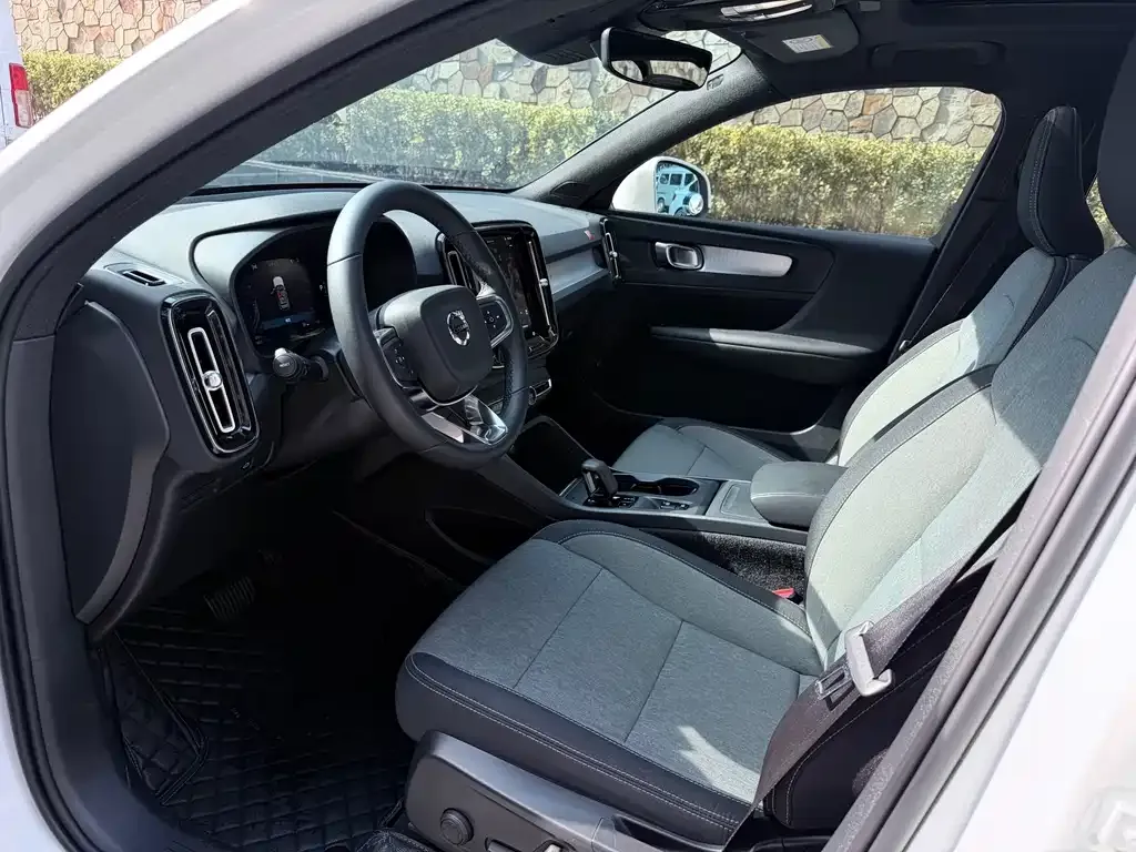 Volvo XC40 2022 из CN, фото 5