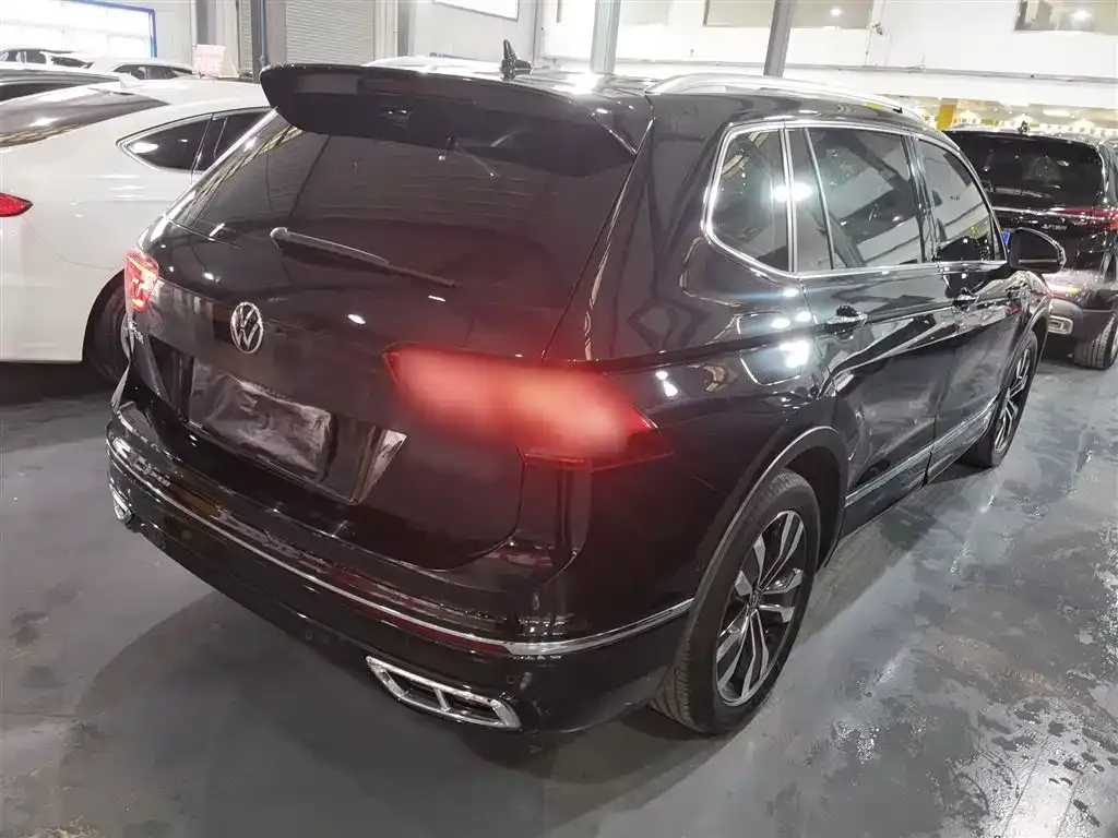 Volkswagen Tiguan L 2024 из CN, фото 8
