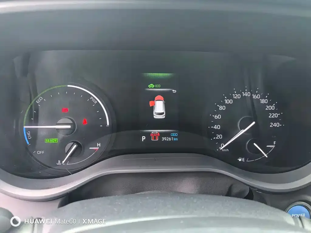 Toyota Granvia 2023 из CN, фото 3