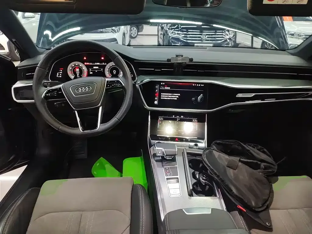Audi A6L 2023 из CN, фото 6