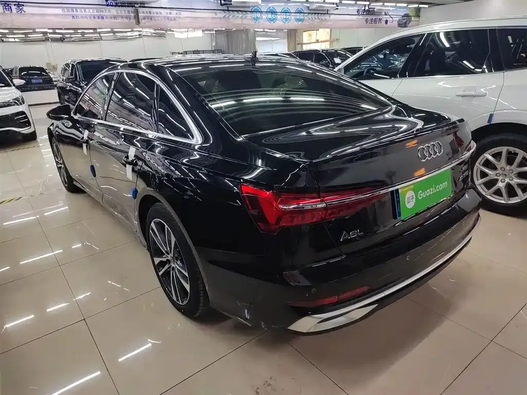 Audi A6L 2023 из CN, фото 10