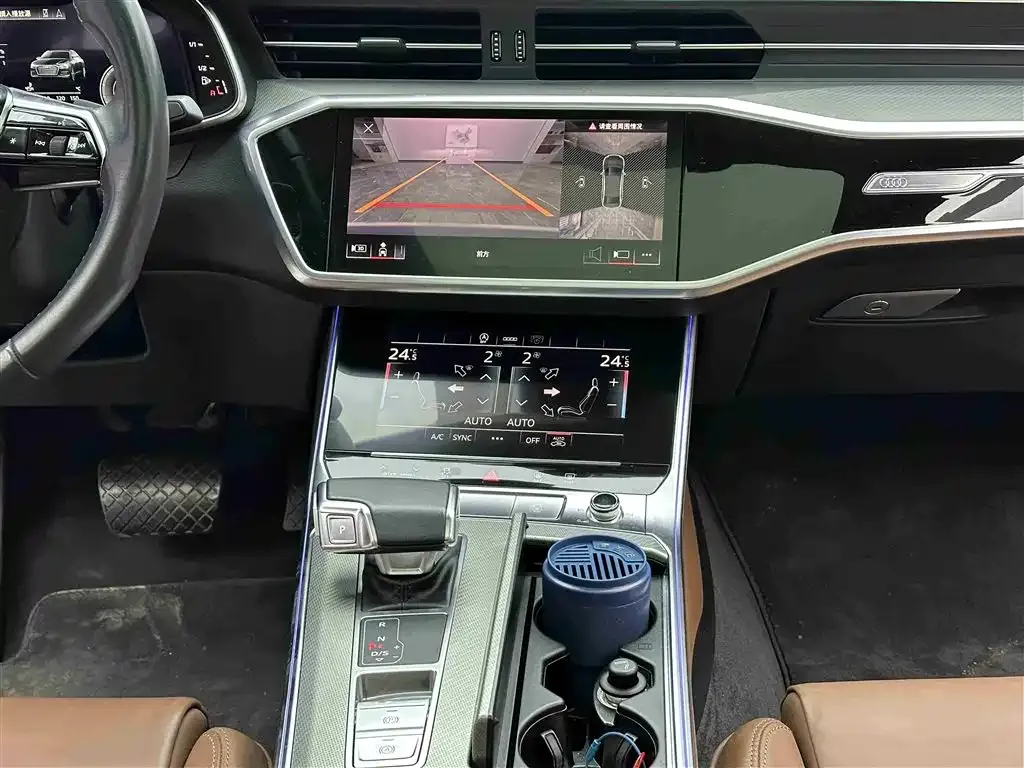Audi A6L 2023 из CN, фото 6