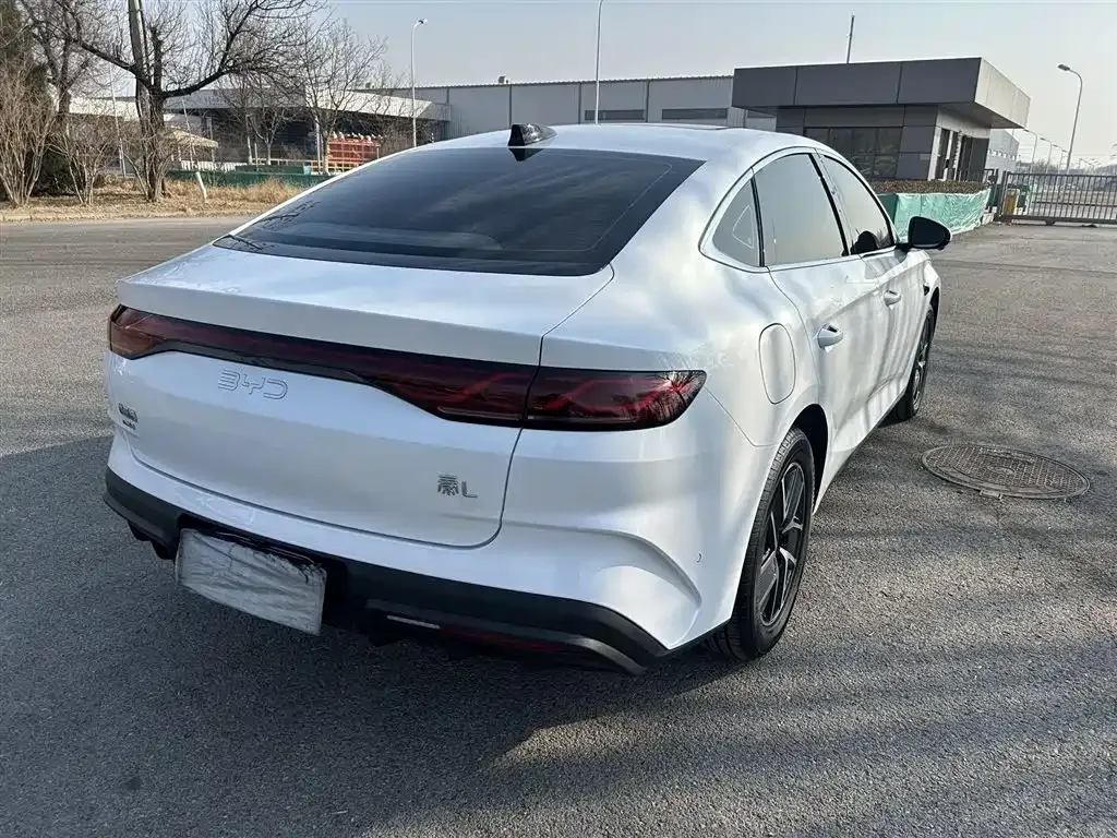 BYD Qin L 2025 из CN, фото 2