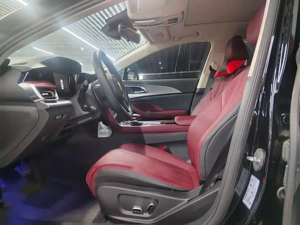 Hongqi H5 2024 из CN, фото 3