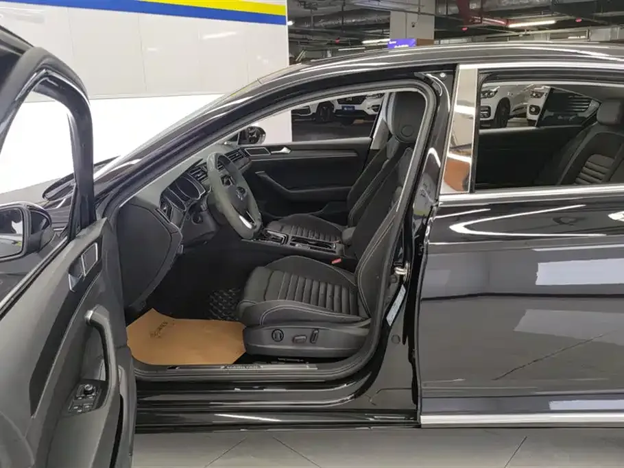 Volkswagen Magotan 2021 из CN, фото 9