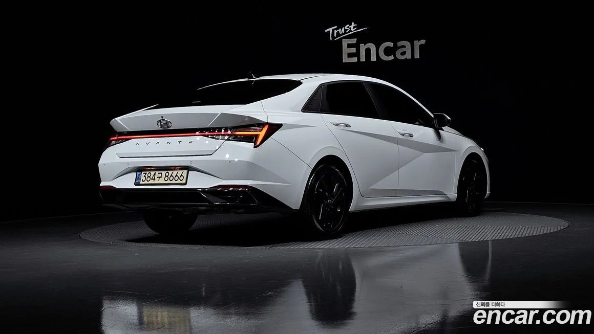 Hyundai AVANTE — фото 2